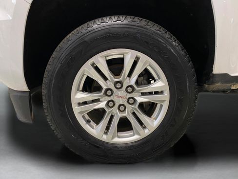 Used 2019 GMC Canyon SLE w/ Driver Alert Package image 23