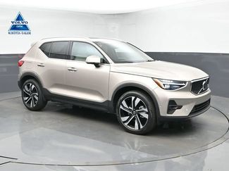 Used 2024 Volvo XC40 B5 Plus w/ Climate Package AWD/4WD video 1