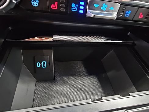 Used 2024 Ford F150 Lariat image 20