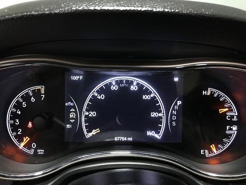 Used 2014 Jeep Grand Cherokee Laredo w/ 18" Wheel & 8.4" Radio Group image 22