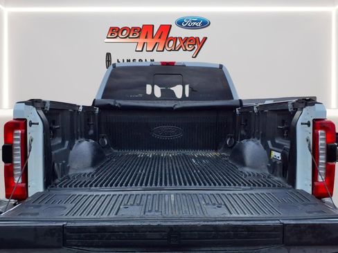 Used 2023 Ford F250 Lariat w/ Lariat Ultimate Package image 9
