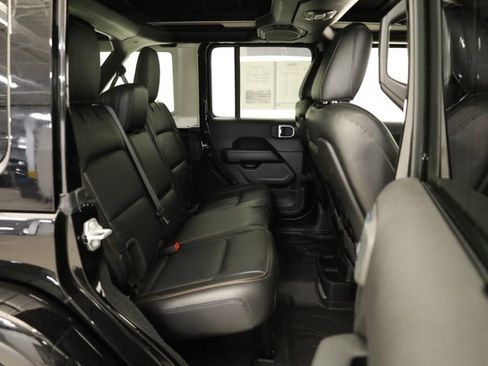 Used 2021 Jeep Wrangler Unlimited Rubicon image 34