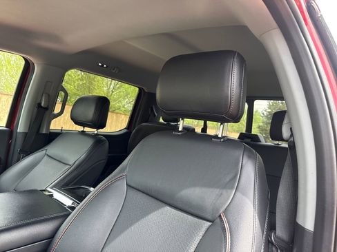 Used 2021 Ford F150 Lariat w/ Max Trailer Tow Package image 11