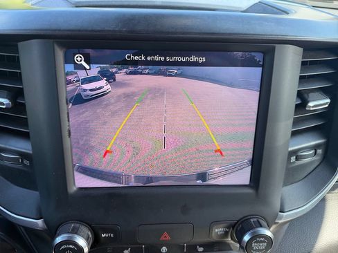 Used 2021 RAM 1500 Big Horn AWD/4WD image 18