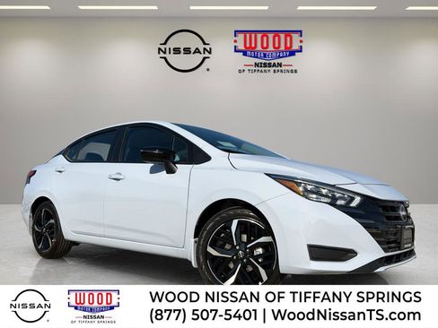 New 2025 Nissan Versa SR w/ Trunk Package image 1