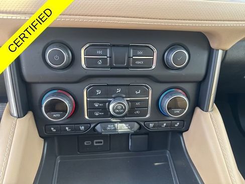 Used 2024 Chevrolet Tahoe Premier w/ Premium Package 2 AWD/4WD image 14