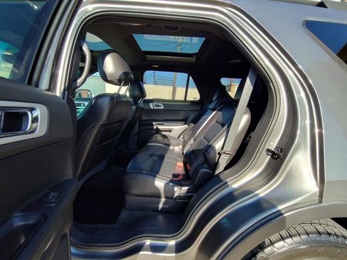 Used 2013 Ford Explorer XLT AWD/4WD image 33