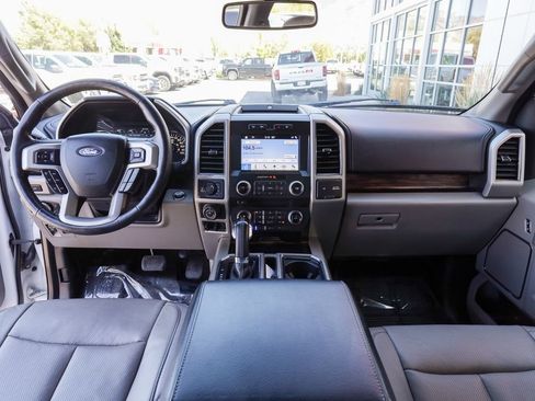 Used 2018 Ford F150 Lariat w/ Equipment Group 502A Luxury AWD/4WD image 17