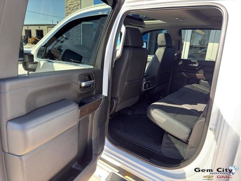 Used 2021 GMC Sierra 2500 Denali w/ Denali Ultimate Package AWD/4WD image 11