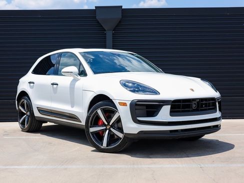 New 2025 Porsche Macan S image 9