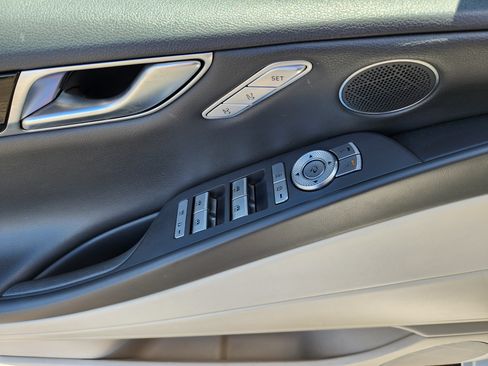 Used 2021 Genesis G80 2.5T AWD/4WD image 17