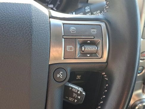 Used 2018 Lexus GX 460 Premium AWD/4WD image 25