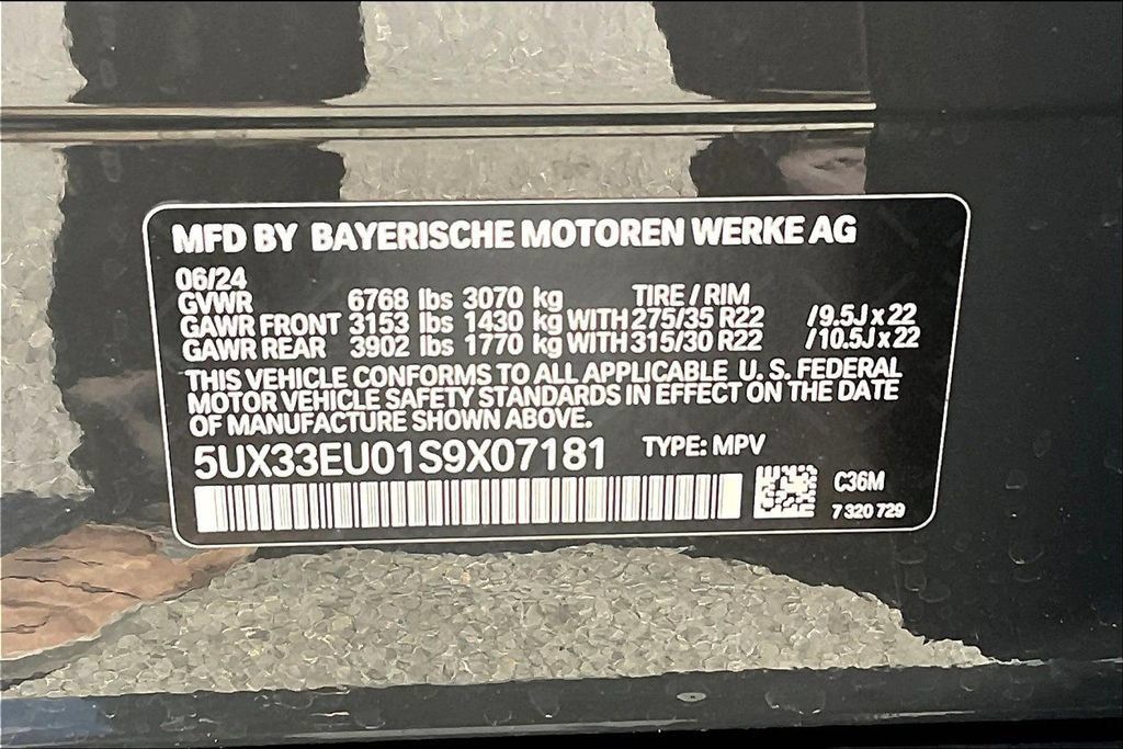 Used 2025 BMW X5 M60i AWD/4WD image 19