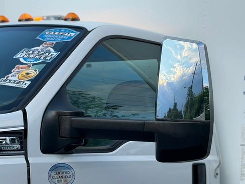 Used 2022 Ford F650 2WD Regular Cab Super Duty image 15