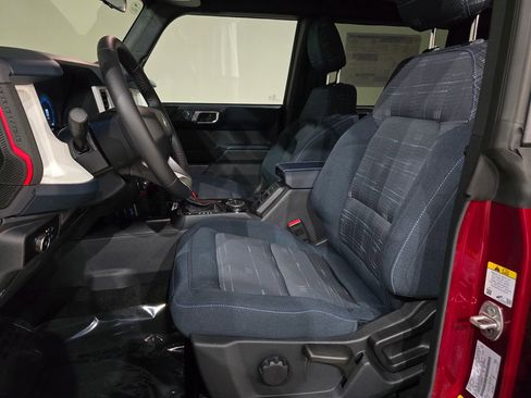 New 2025 Ford Bronco Heritage Edition image 16