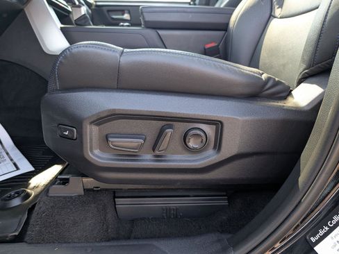 Used 2024 Toyota Tundra Platinum image 9