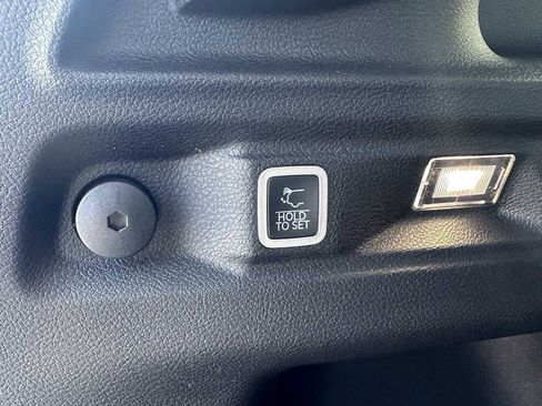 New 2025 Jeep Grand Cherokee L Limited image 19