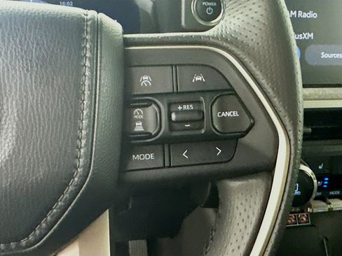 Used 2025 Toyota 4Runner Trailhunter AWD/4WD image 20