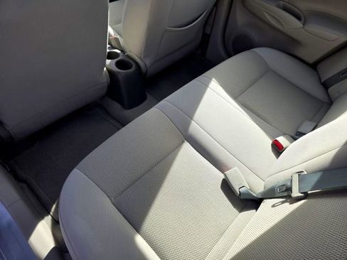 Used 2012 Nissan Versa SV image 33