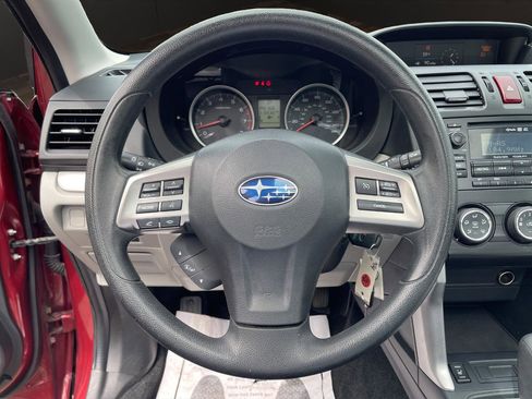 Used 2015 Subaru Forester 2.5i Premium w/ All-Weather Package AWD/4WD image 10