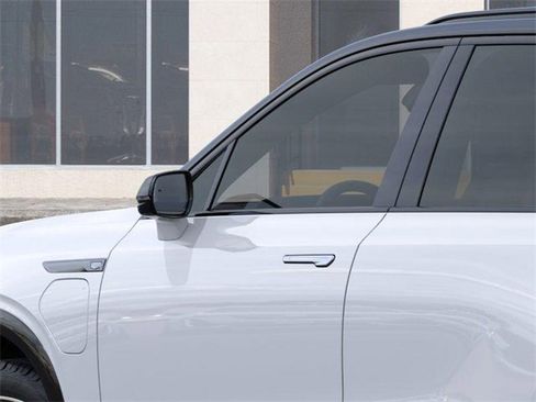 New 2026 Cadillac Vistiq Sport image 12