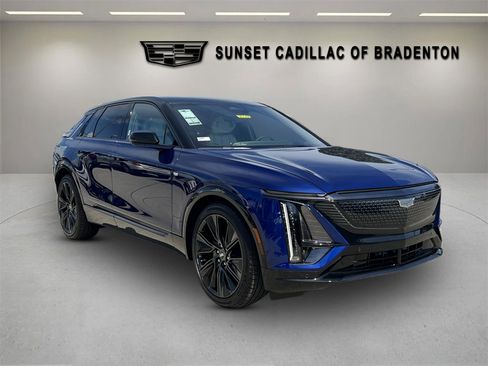 New 2025 Cadillac Lyriq Sport image 1