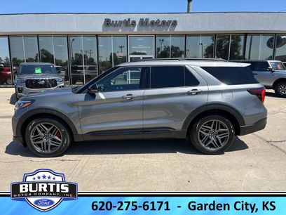 Used 2025 Ford Explorer ST