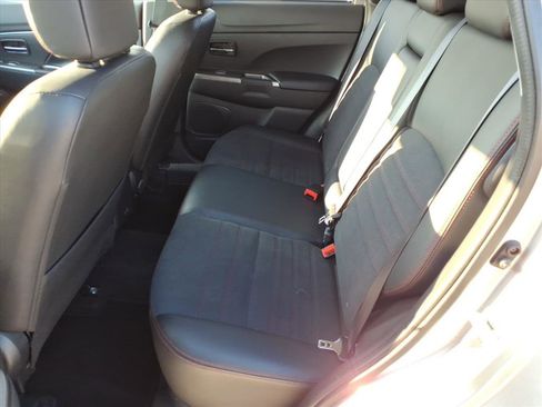 Used 2024 Mitsubishi Outlander Sport SE image 15