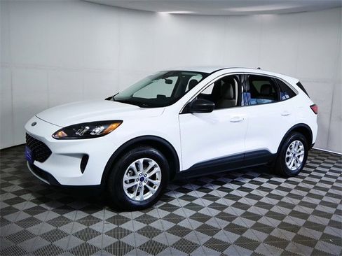 Certified 2022 Ford Escape SE w/ Cold Weather Package image 4