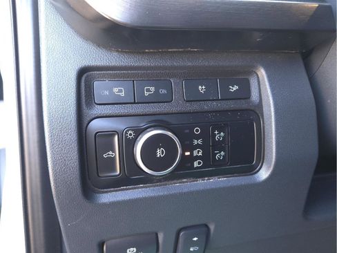 Used 2024 Ford F250 Lariat w/ Tremor Off-Road Package image 12