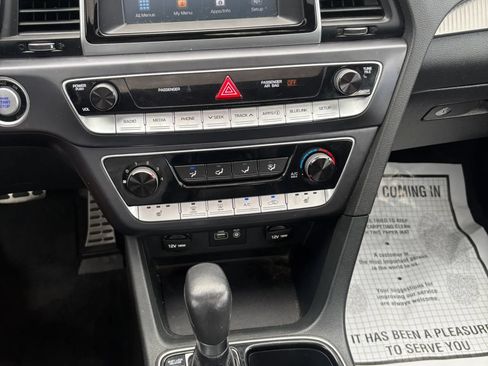 Used 2018 Hyundai Sonata Sport FWD image 11