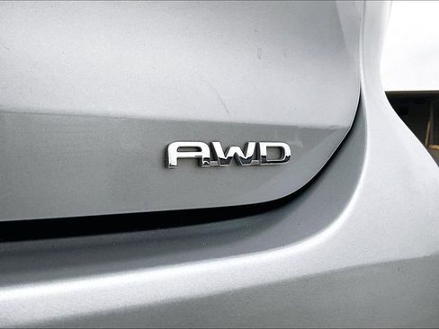 Used 2023 Toyota Highlander L AWD/4WD image 24
