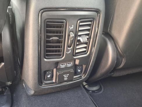 Used 2020 Dodge Durango R/T w/ Blacktop Package AWD/4WD image 12