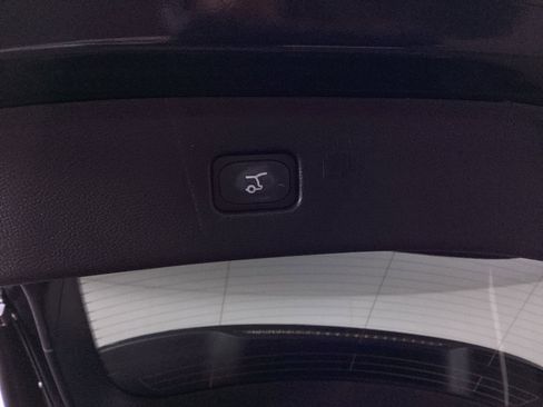 Used 2023 Ford Edge SEL w/ Convenience Package image 32