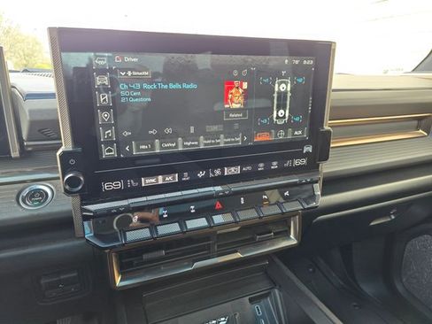 Used 2024 GMC Hummer EV 3X w/ Extreme Off-Road Package image 61