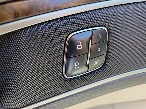 Used 2017 Lincoln MKZ Reserve image 16