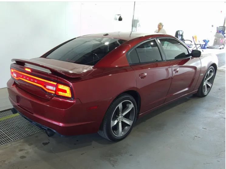 Used 2014 Dodge Charger R/T RWD image 2