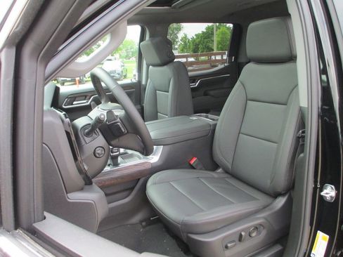 New 2026 GMC Sierra 1500 SLT w/ SLT Premium Plus Package AWD/4WD image 10