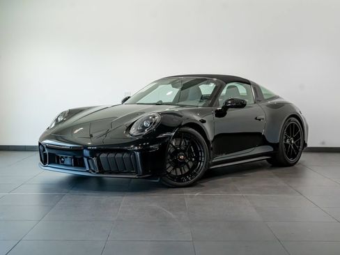 Certified 2025 Porsche 911 Targa 4 GTS AWD/4WD image 1