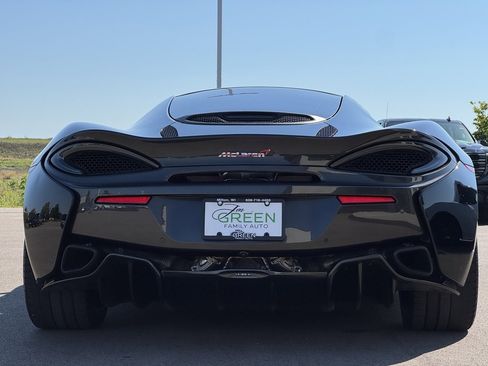 Used 2017 McLaren 570S image 7