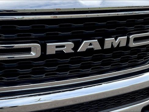 Used 2024 RAM 1500 Big Horn AWD/4WD image 30