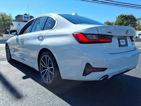 Used 2021 BMW 330i xDrive Sedan w/ Convenience Package image 4