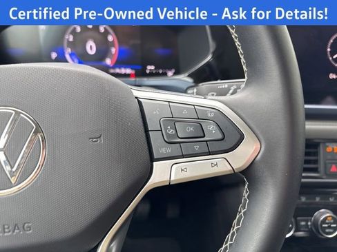 Certified 2024 Volkswagen Taos SE AWD/4WD image 16
