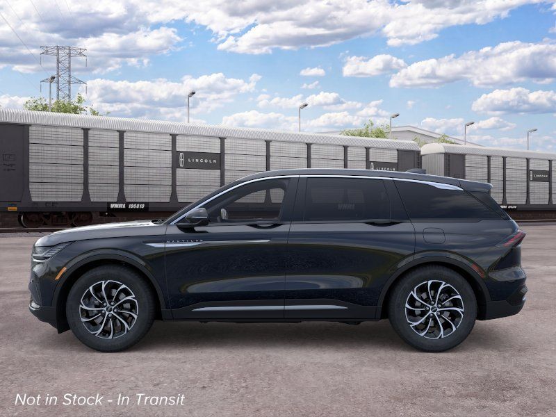 New 2026 Lincoln Nautilus Premier AWD/4WD image 3