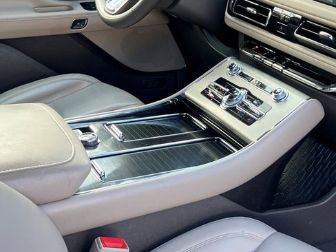 Certified 2023 Lincoln Aviator Standard Sport Utility w/ Elements Package image 14