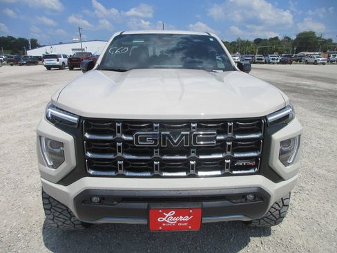 New 2026 GMC Canyon AT4 AWD/4WD image 11