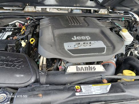 Used 2012 Jeep Wrangler Unlimited Sport image 22