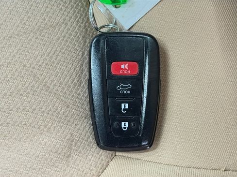 Used 2021 Toyota RAV4 XLE w/ Convenience Package AWD/4WD image 48