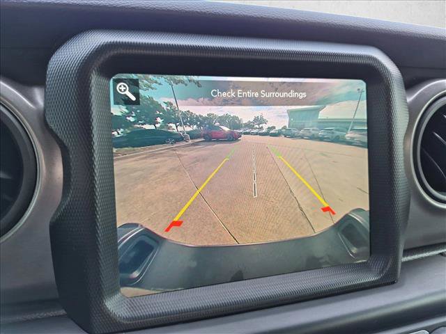 Used 2021 Jeep Gladiator Sport AWD/4WD image 14