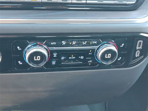 Used 2024 GMC Sierra 1500 SLT image 19